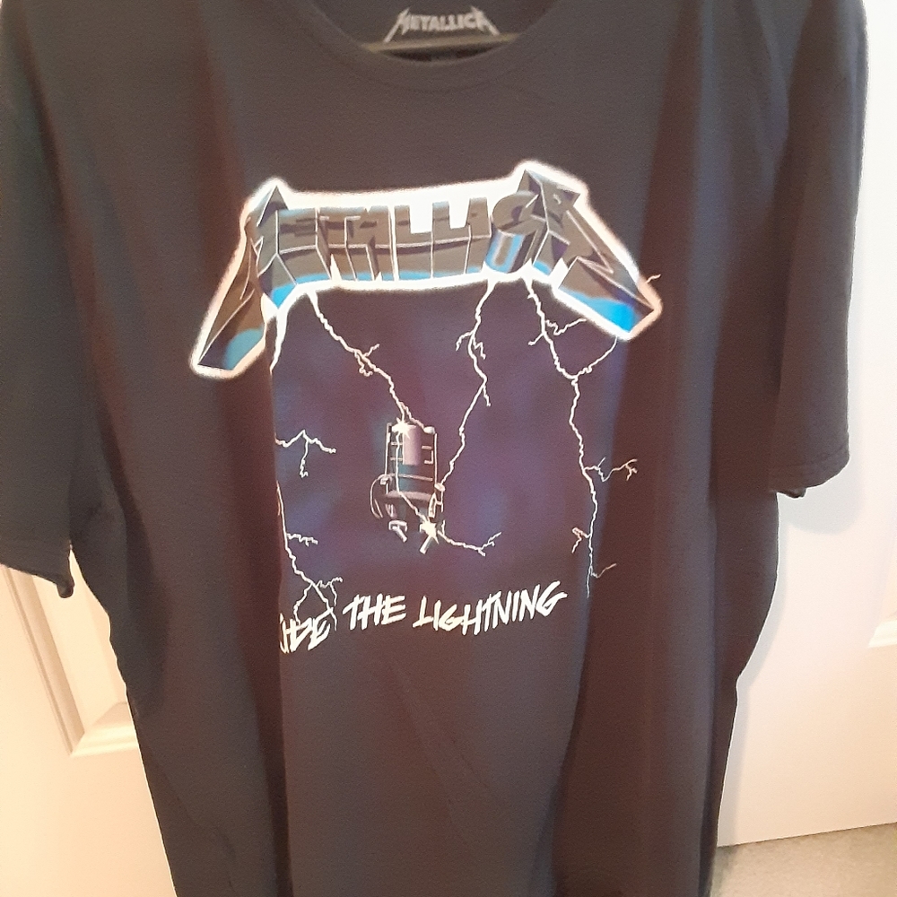 Metallica T-Shirt - Picture 4 of 5